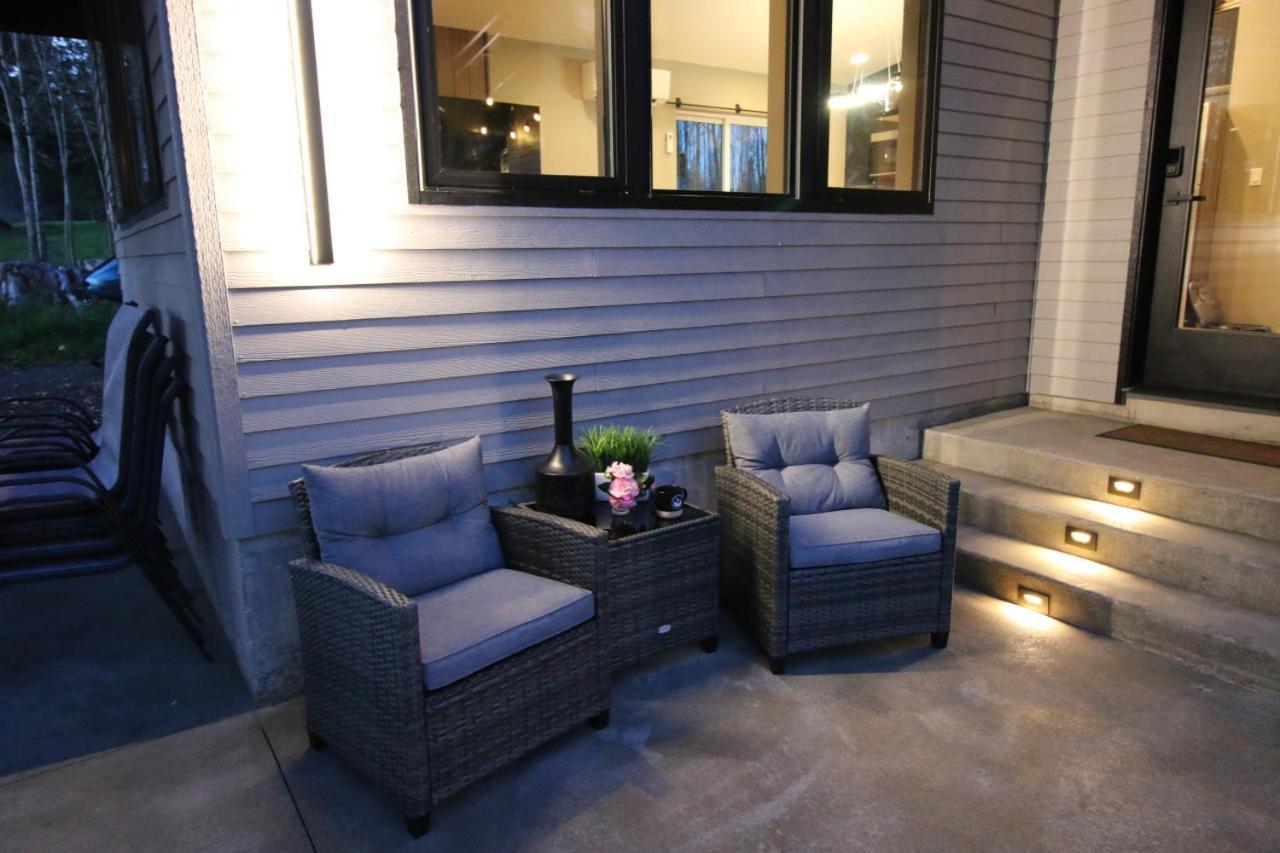 Luxe Lake Cabin Hot Tub Grill Firepit Ev Charger Onalaska Extérieur photo